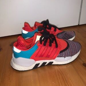 Women’s Adidas equipment tennis shoe. ADV/ 91-18